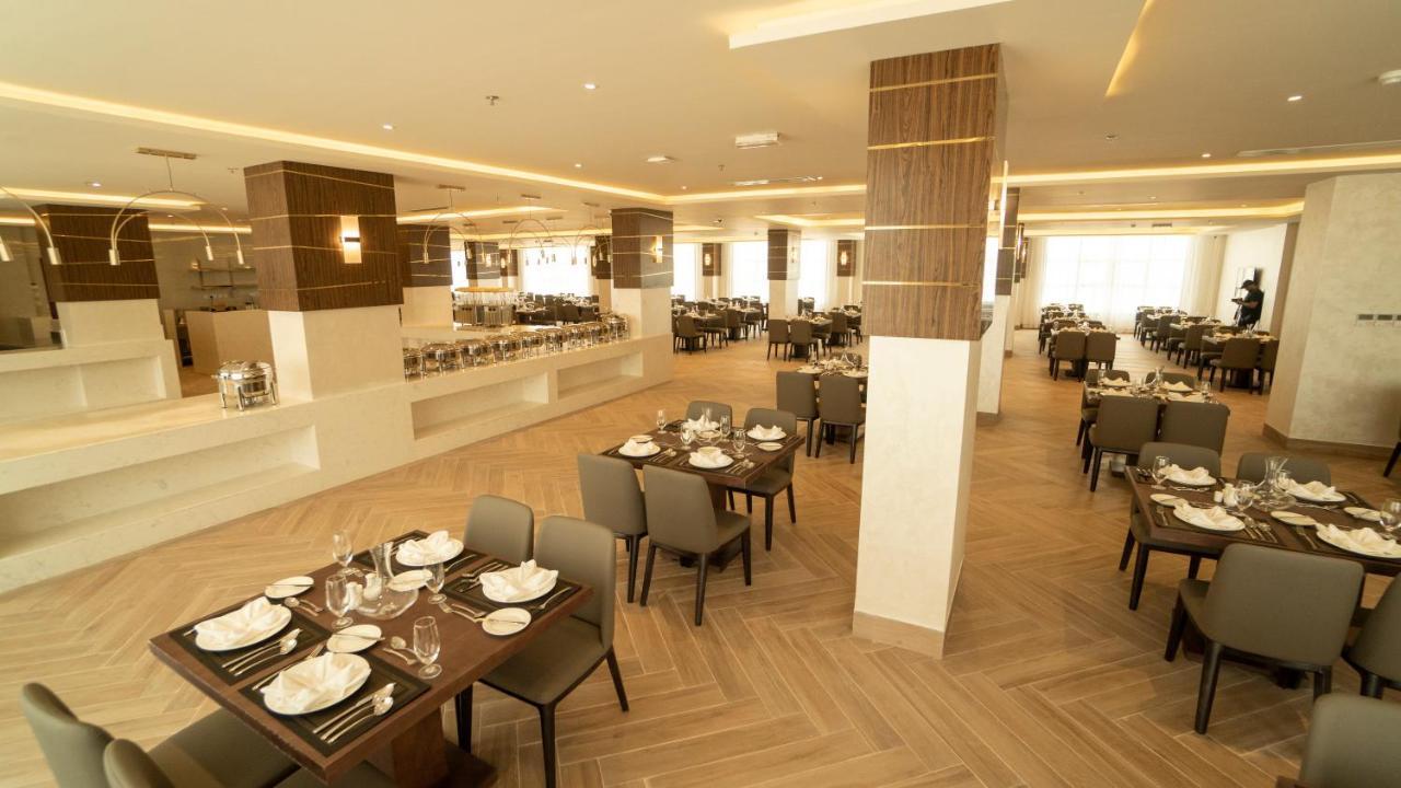 The Plaza Hotel & Resort Салалах Екстериор снимка