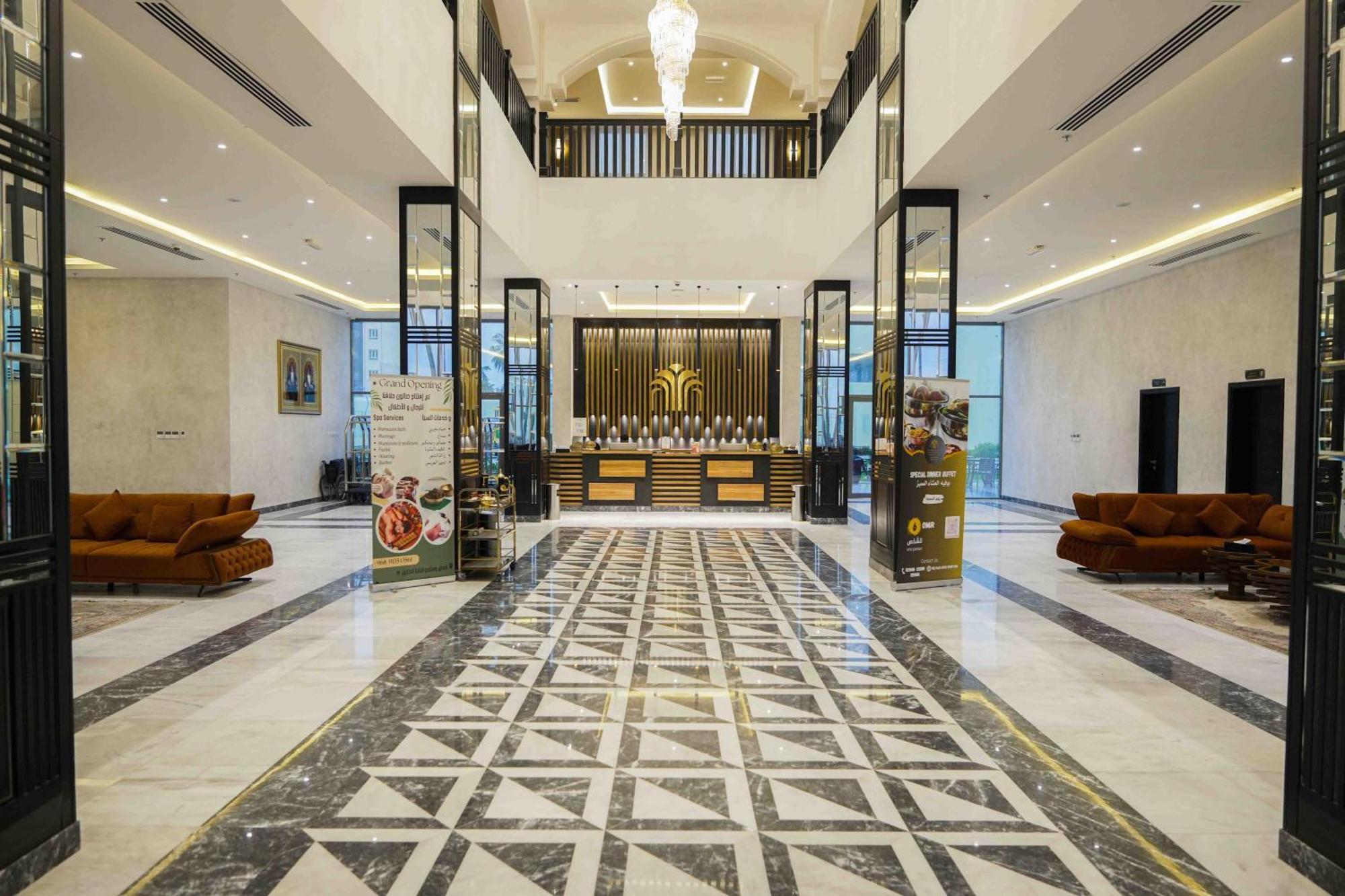 The Plaza Hotel & Resort Салалах Екстериор снимка